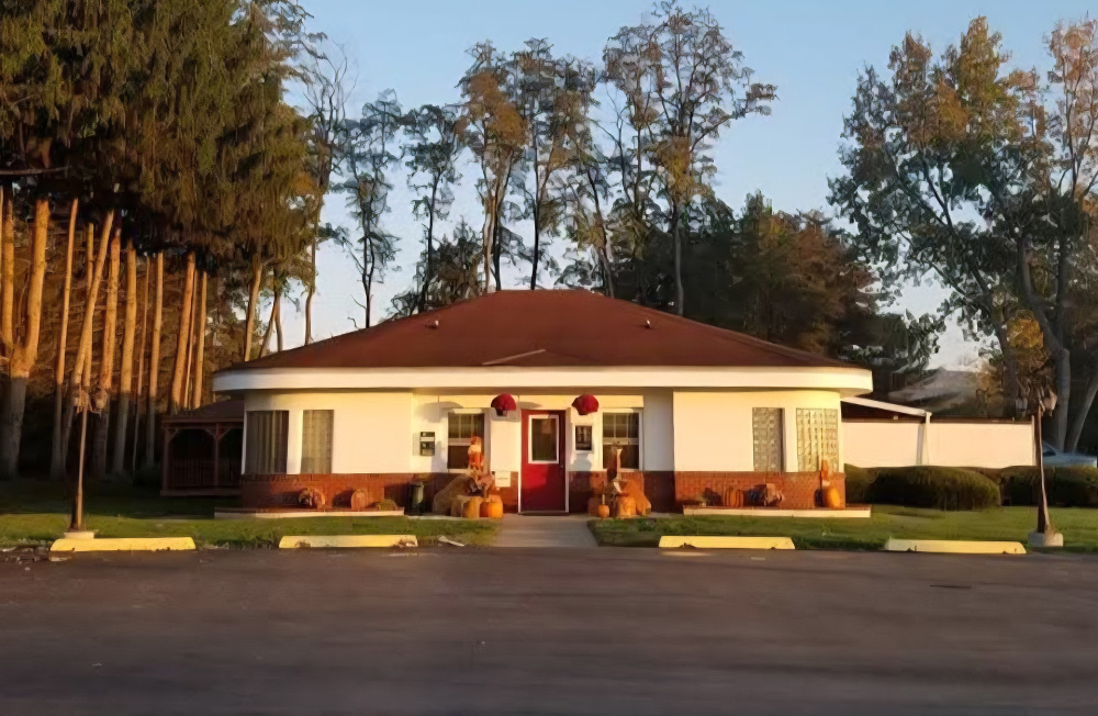 Corning Animal Hospital building exterior